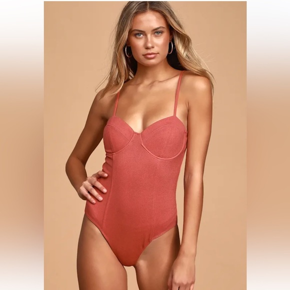 Lulu's Wow 'Em Rusty Rose Bustier Bodysuit - Picture 2 of 7